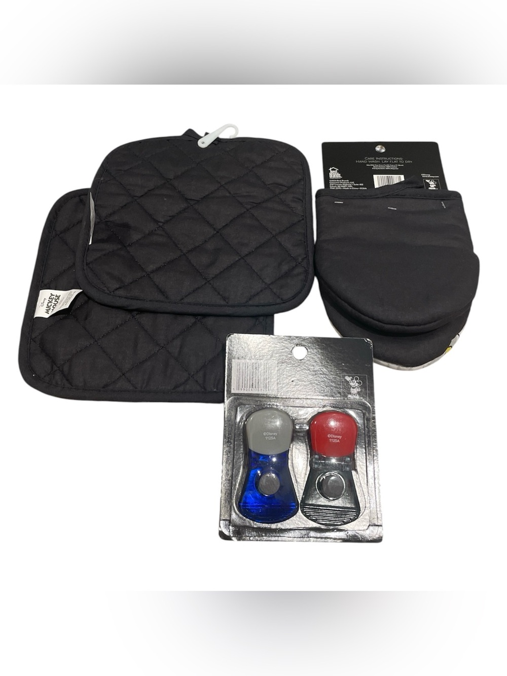 Disney Mickey Mouse Mini Oven Mitt & 2 Potholder Set - 2pk Magnetic Bag Clips - Picture 2 of 5